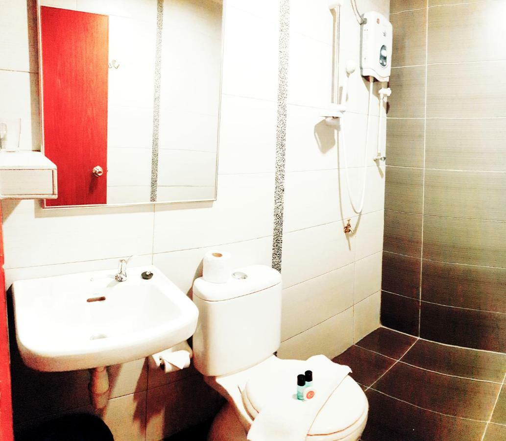 Golden Court Hotel - Tun Abdul Razak Johor Bahru Dış mekan fotoğraf