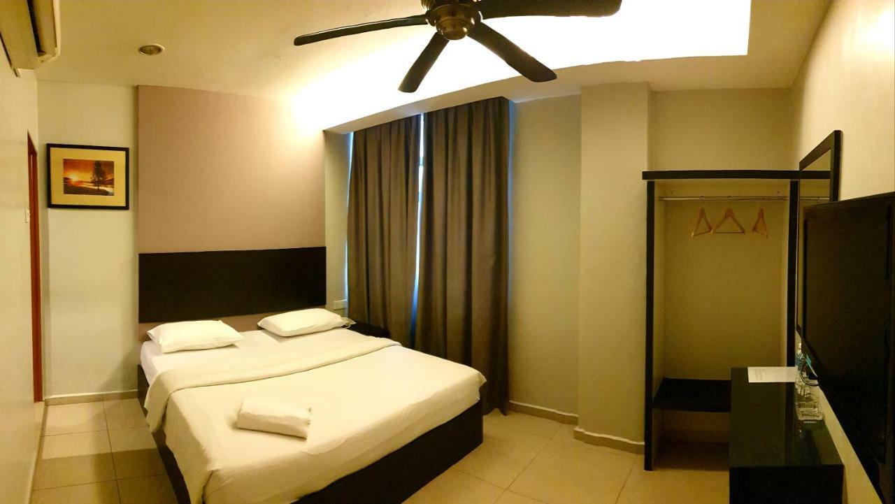 Golden Court Hotel - Tun Abdul Razak Johor Bahru Dış mekan fotoğraf