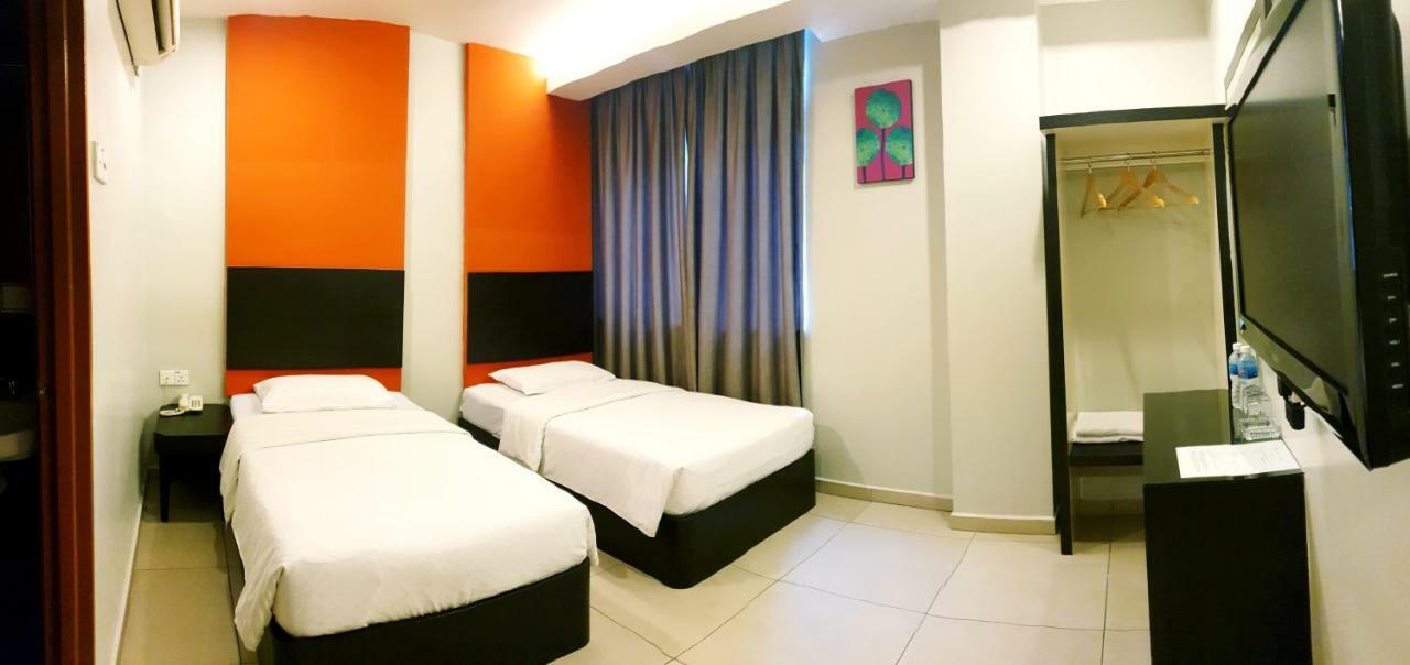 Golden Court Hotel - Tun Abdul Razak Johor Bahru Dış mekan fotoğraf